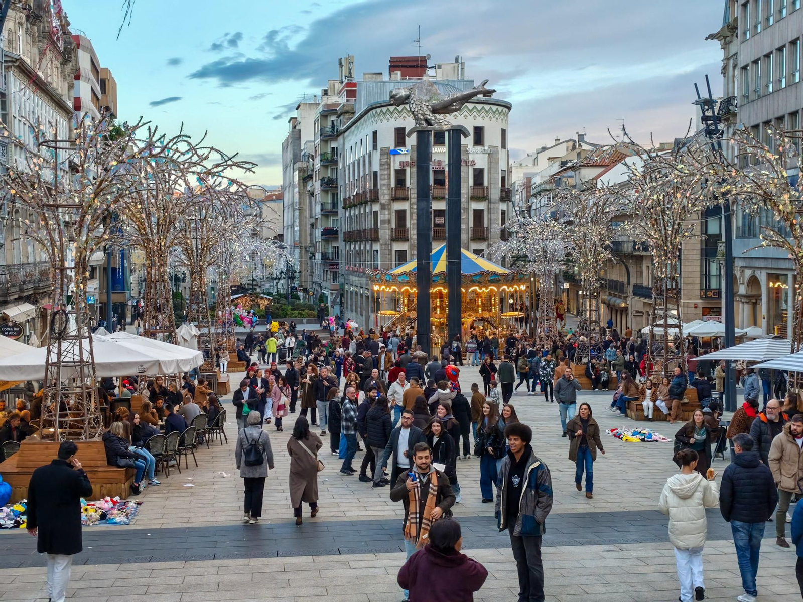 Galería | La Tardebuena rebosa las calles de Vigo