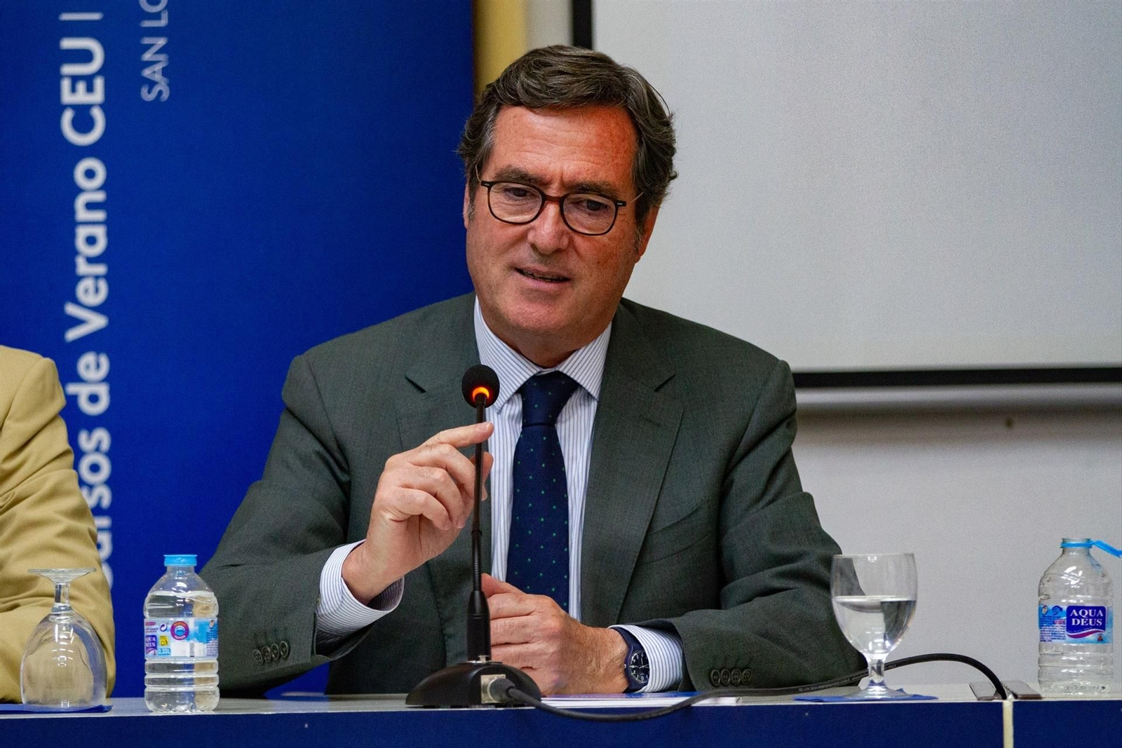 El presidente de la CEOE, Antonio Garamendi