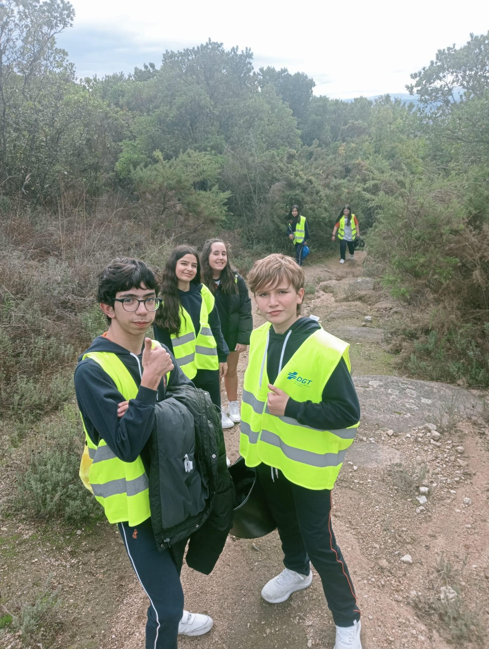 Ecovigilantes retiran la huella de los magostos