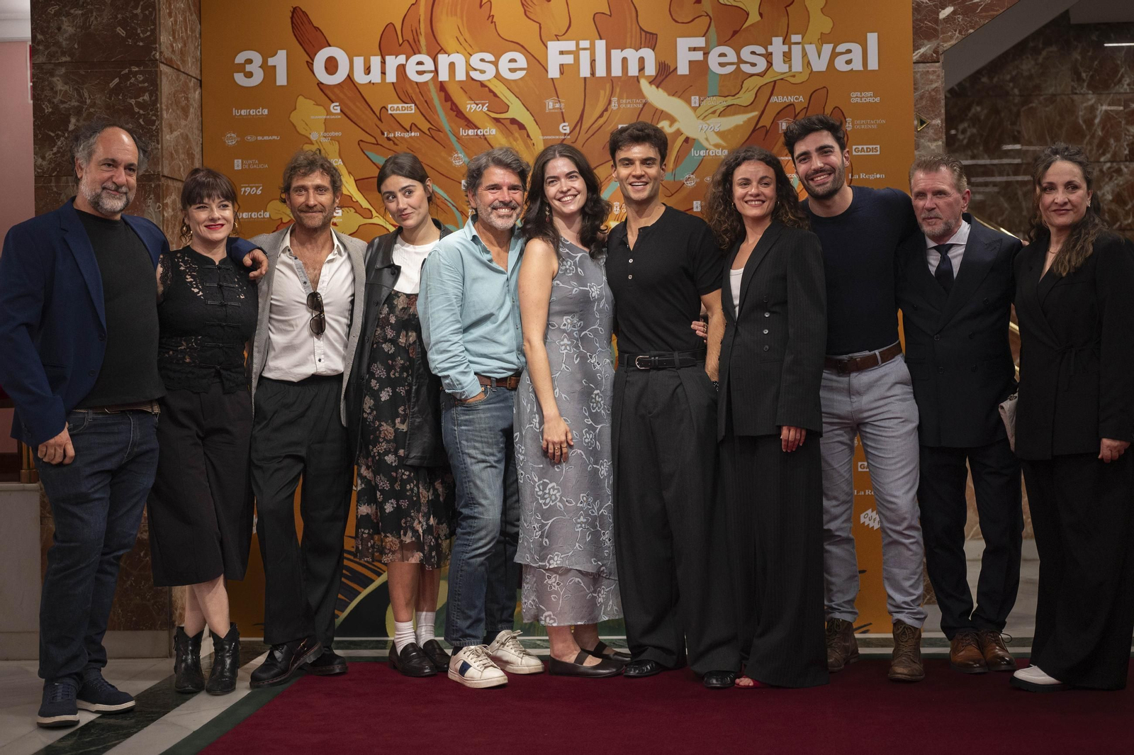 Miembros del elenco de la serie “Clínica Miranda”, en su preestreno en Ourense.