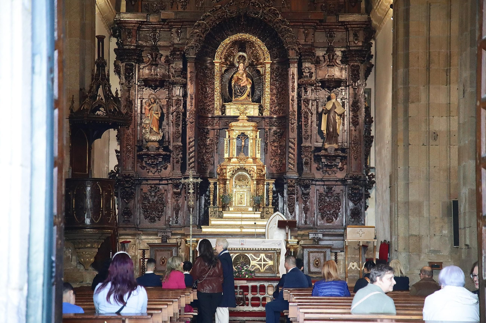 Galería | La procesión del Encuentro pone fin a la Semana Santa en Ourense