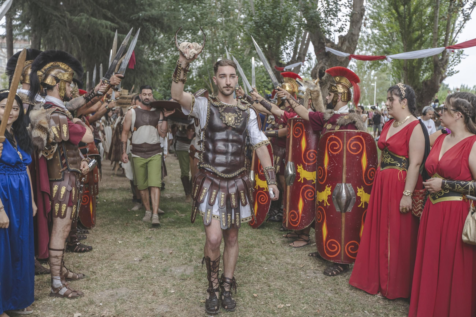 Galería | Los romanos cruzan el Lethes: Xinzo pone fin al Esquecemento, un evento con cifras récord