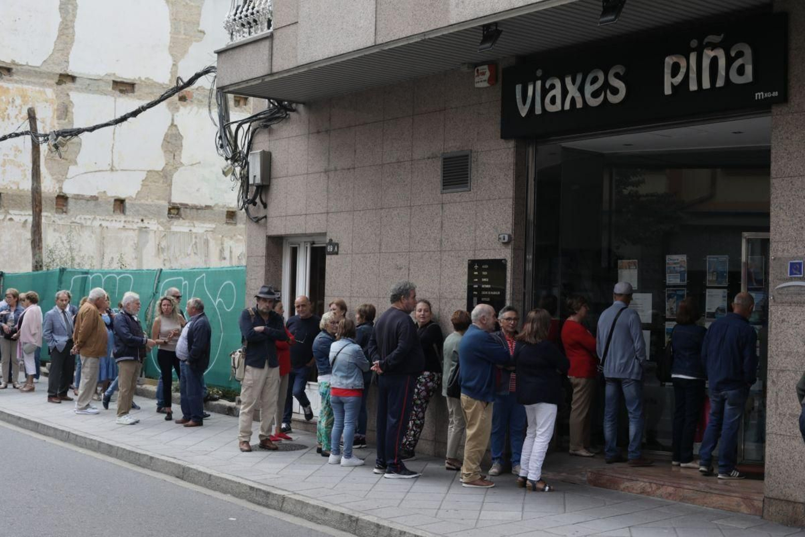 Colas para el Imserso, el 23 de septiembre de 2022.  JOSÉ PAZ