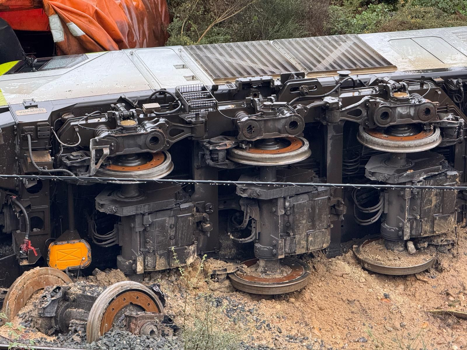 Galería | Descarrilamiento de un tren de mercancías en As Neves