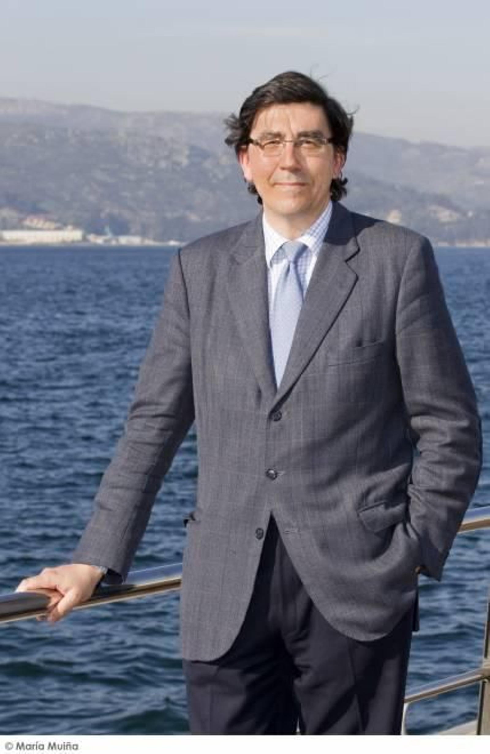 PP, I. López-Chaves, Licenciado en Derecho. Diputado por el PPdeG en el Parlamento de Galicia de la VII legislatura.