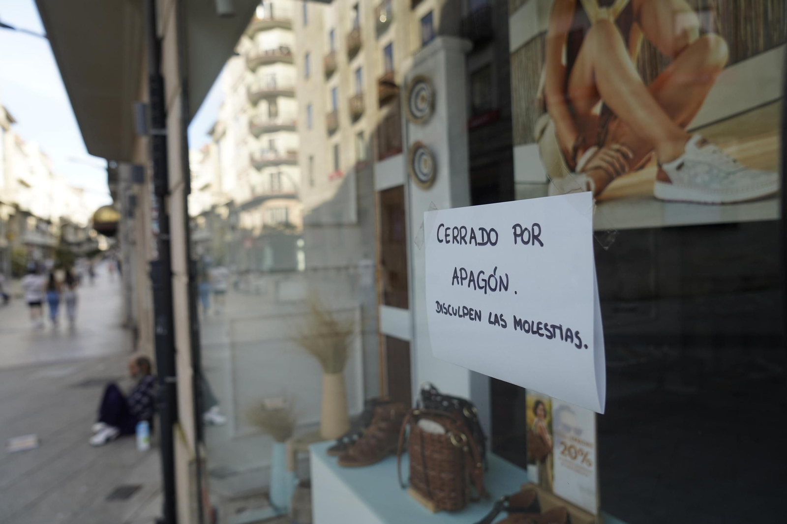 Los establecimientos comerciales sufrieron pérdidas derivadas del apagón.