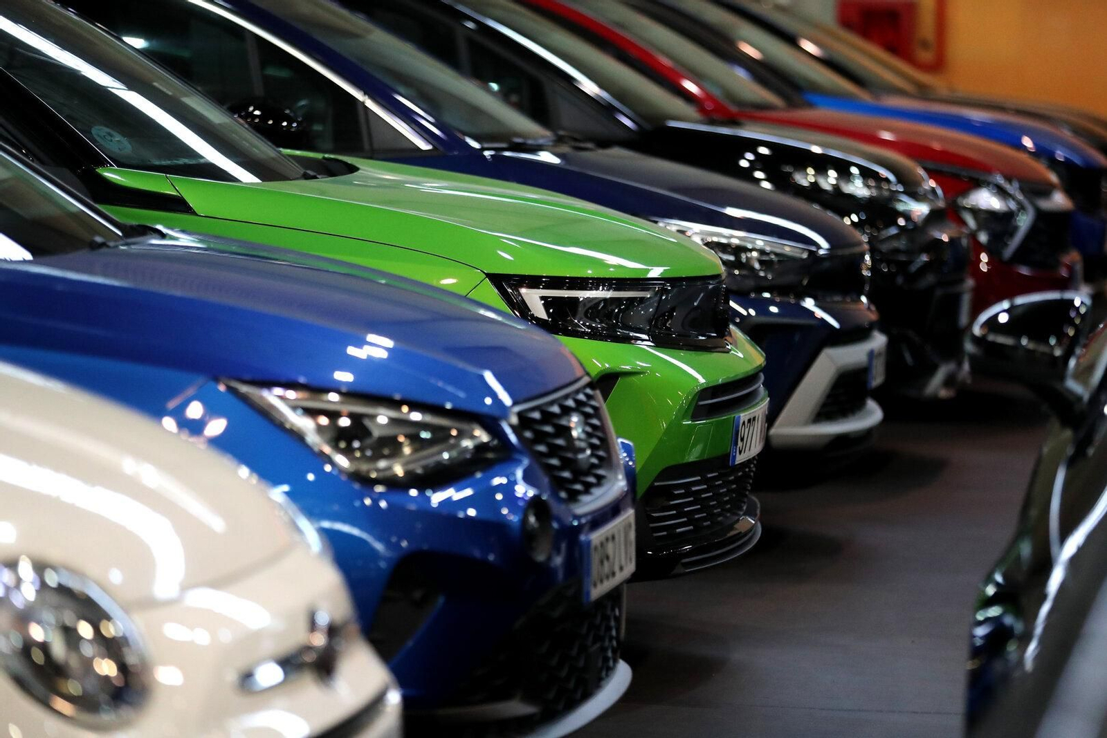 Segunda jornada del Salón del Automovil en Expourense, especial coches de ocasión.