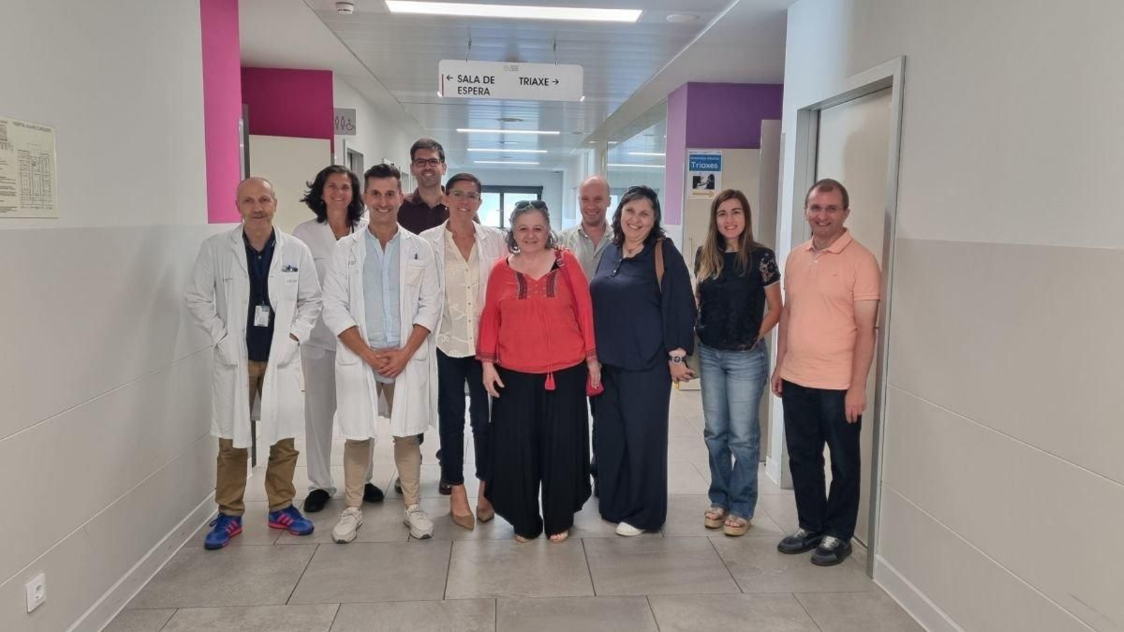 Profesionales de Vigo y Oporto posaron para la foto tras la visita.