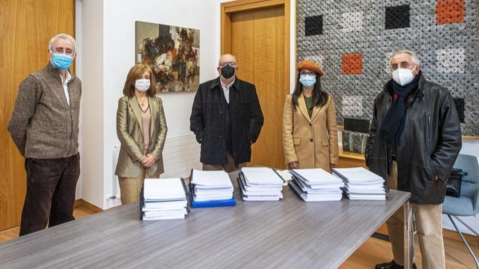 O xurado do certame, onte no Pazo provincial.