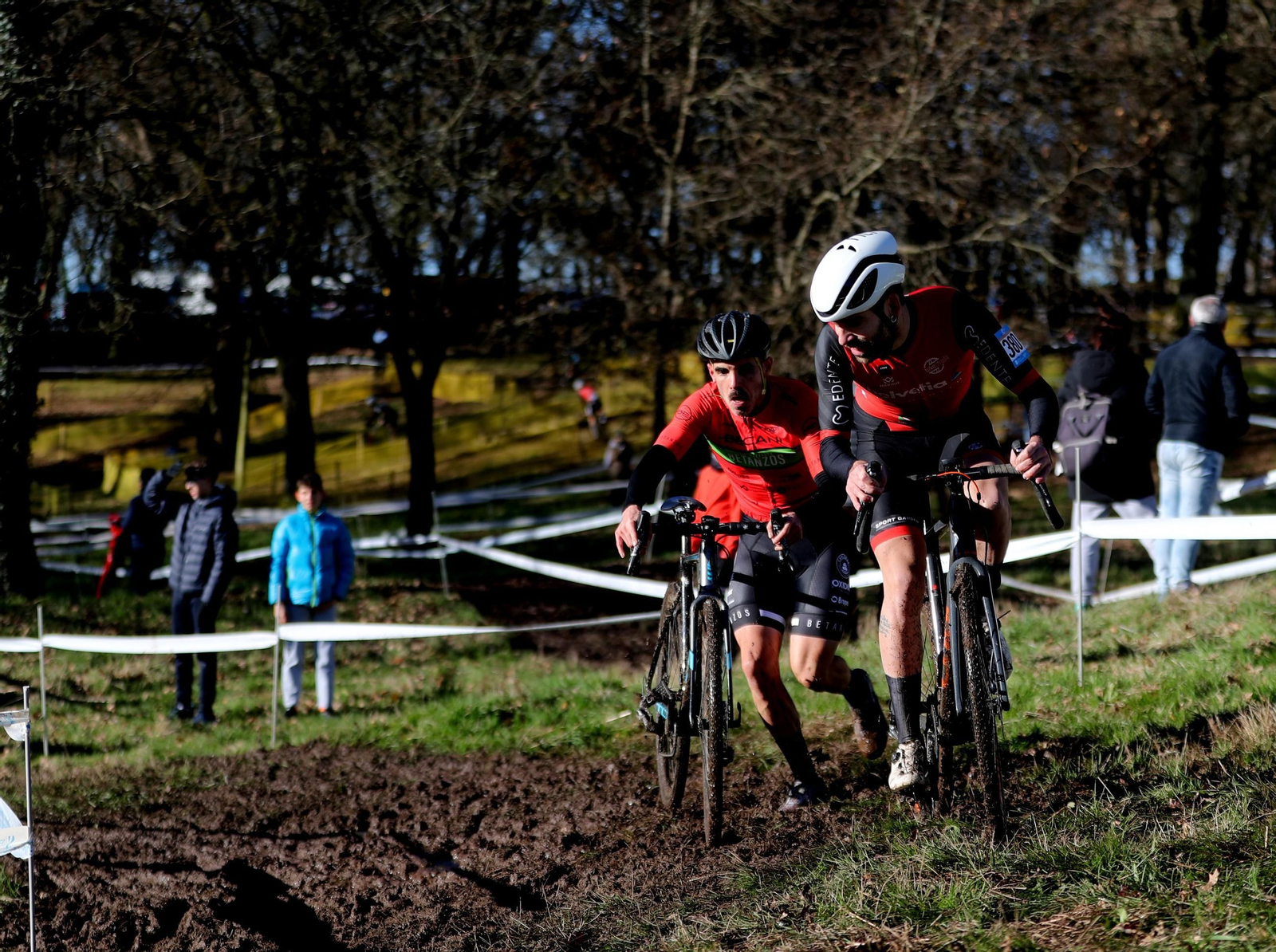 Galería | Maceda, acoge una parada del Campeonato Gallego de Ciclocross