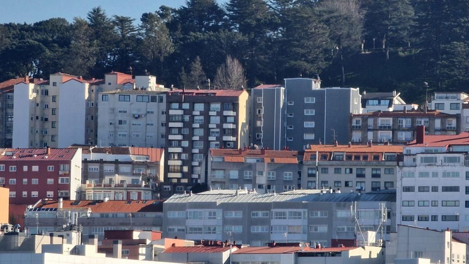 La pobreza energética afecta a aquellos hogares que no pueden mantener la vivienda en unas condiciones de climatización adecuadas para la salud.