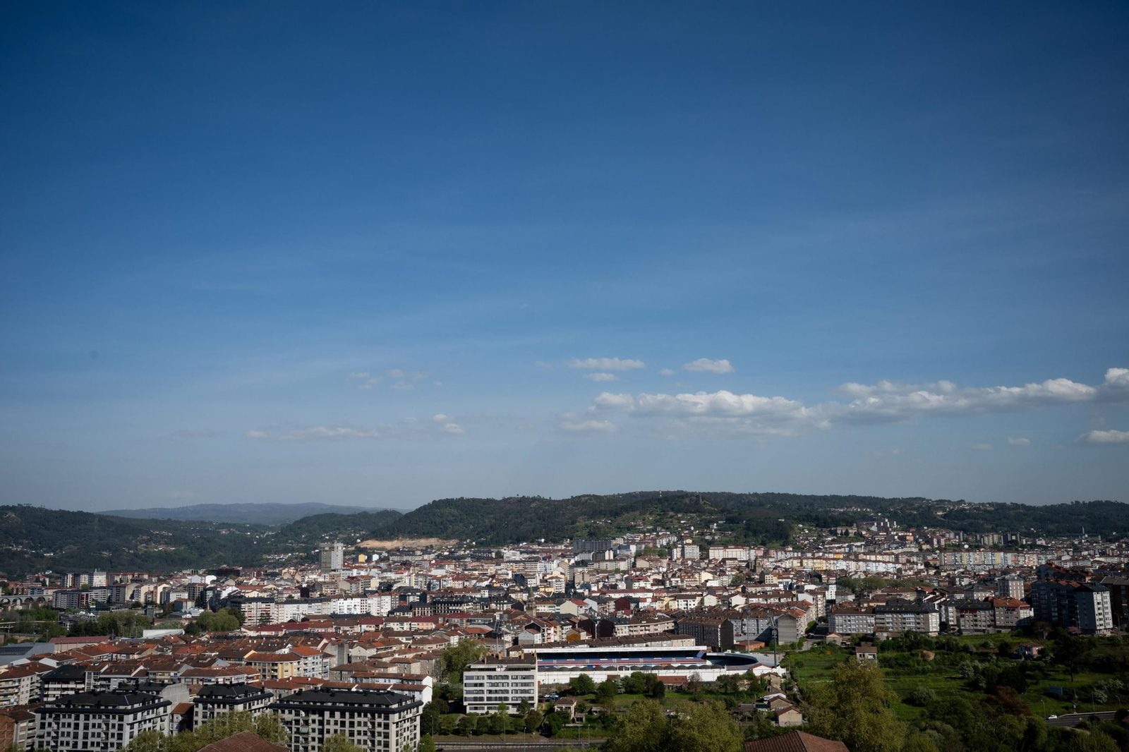 Panorámica del parque inmobiliario de la ciudad de Ourense.