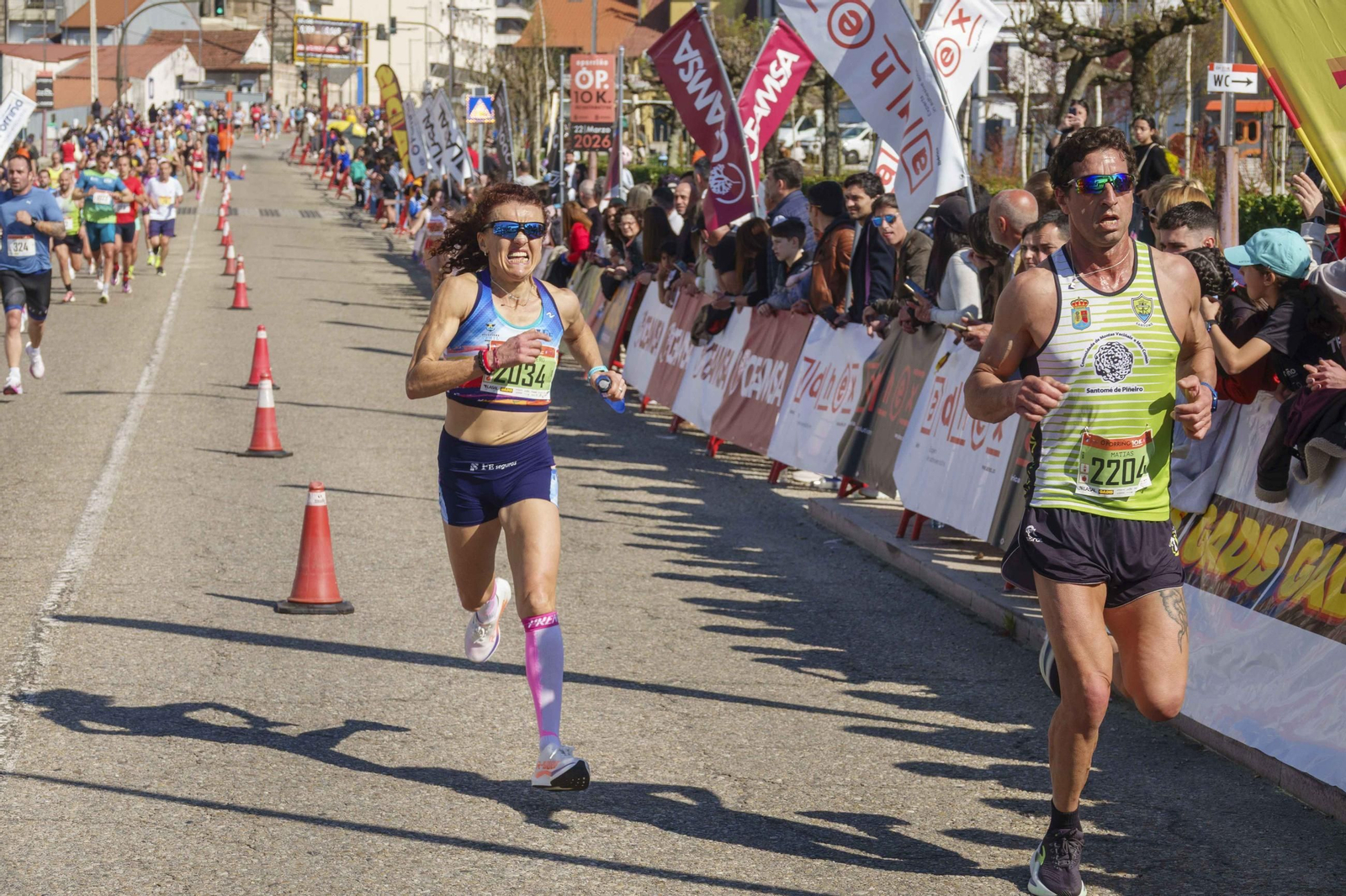Galería | Pequeños y mayores se divierten en la 10K de Porriño