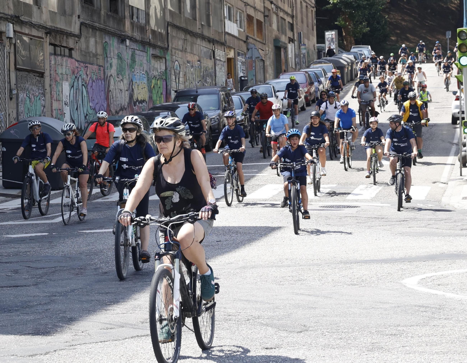 Galería | El ciclismo toma Vigo con la primera edición del Día de la Bici de Atlántico