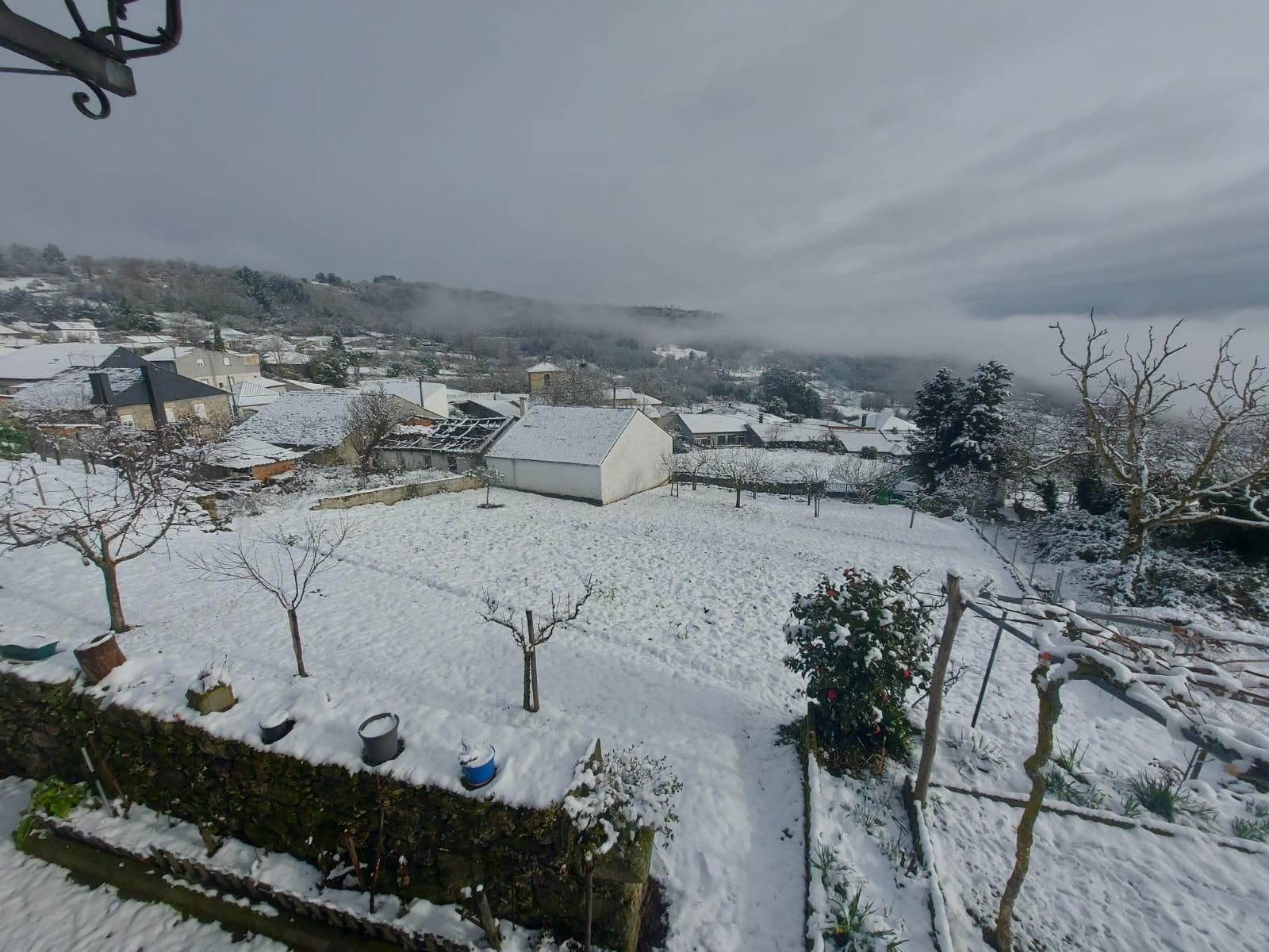 Nieve y frío en Sobrado de Trives.