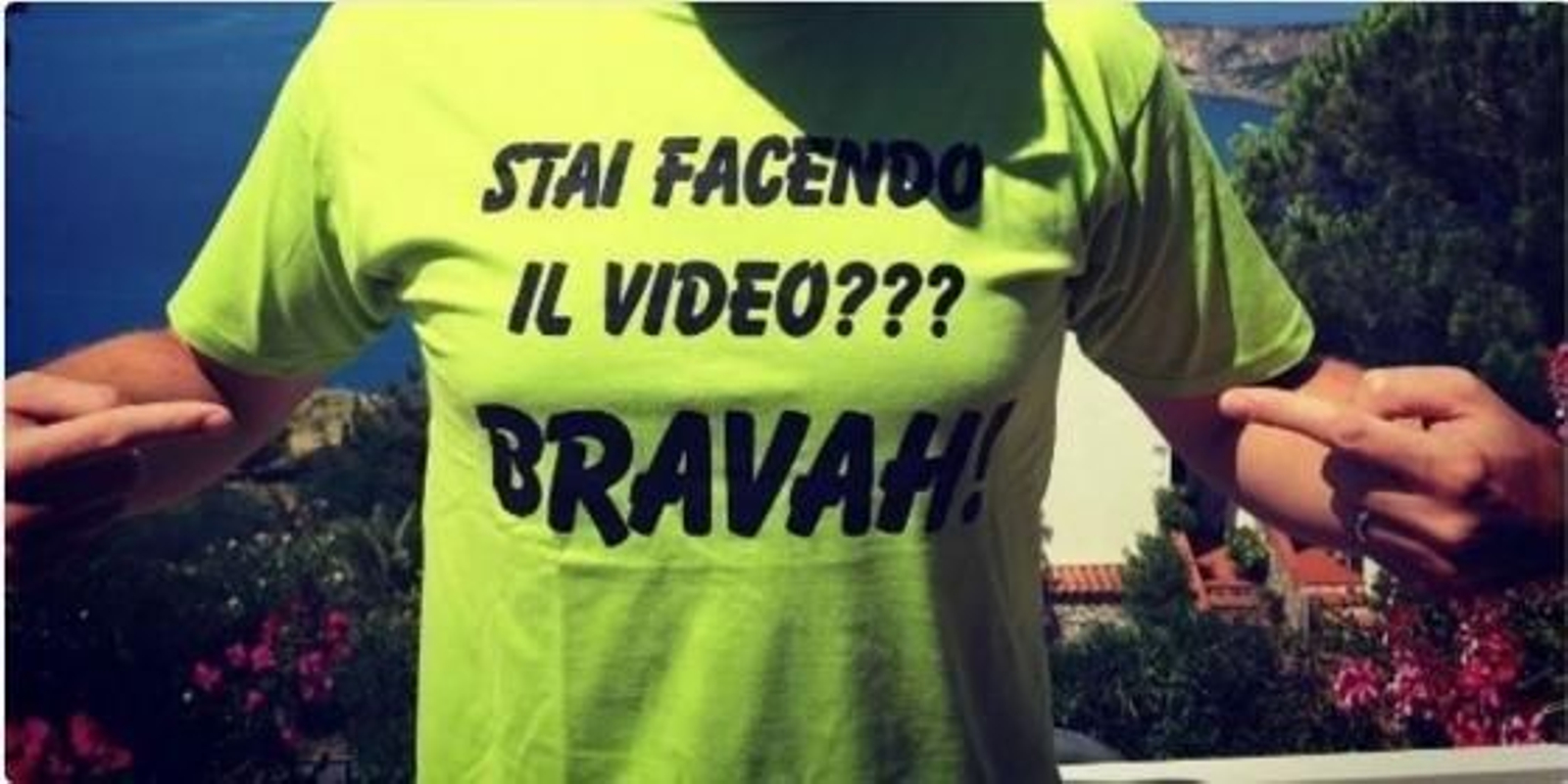 Camiseta con la frase pronunciada por la joven.