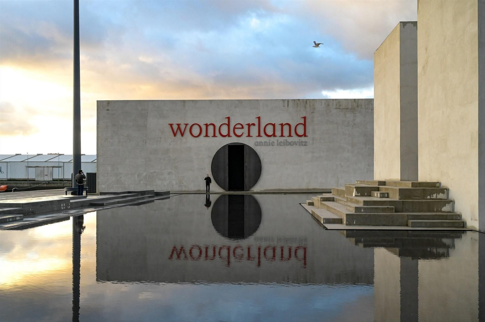 Galería | Wonderland, la exposición que repaso al trayectoria de Annie Leibovitz llega a la Fundación MOP