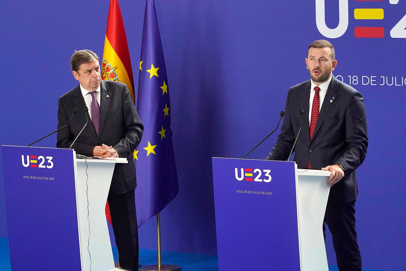 Segundo día de la Cumbre de la Pesca de la UE en Vigo. // J.V. Landín