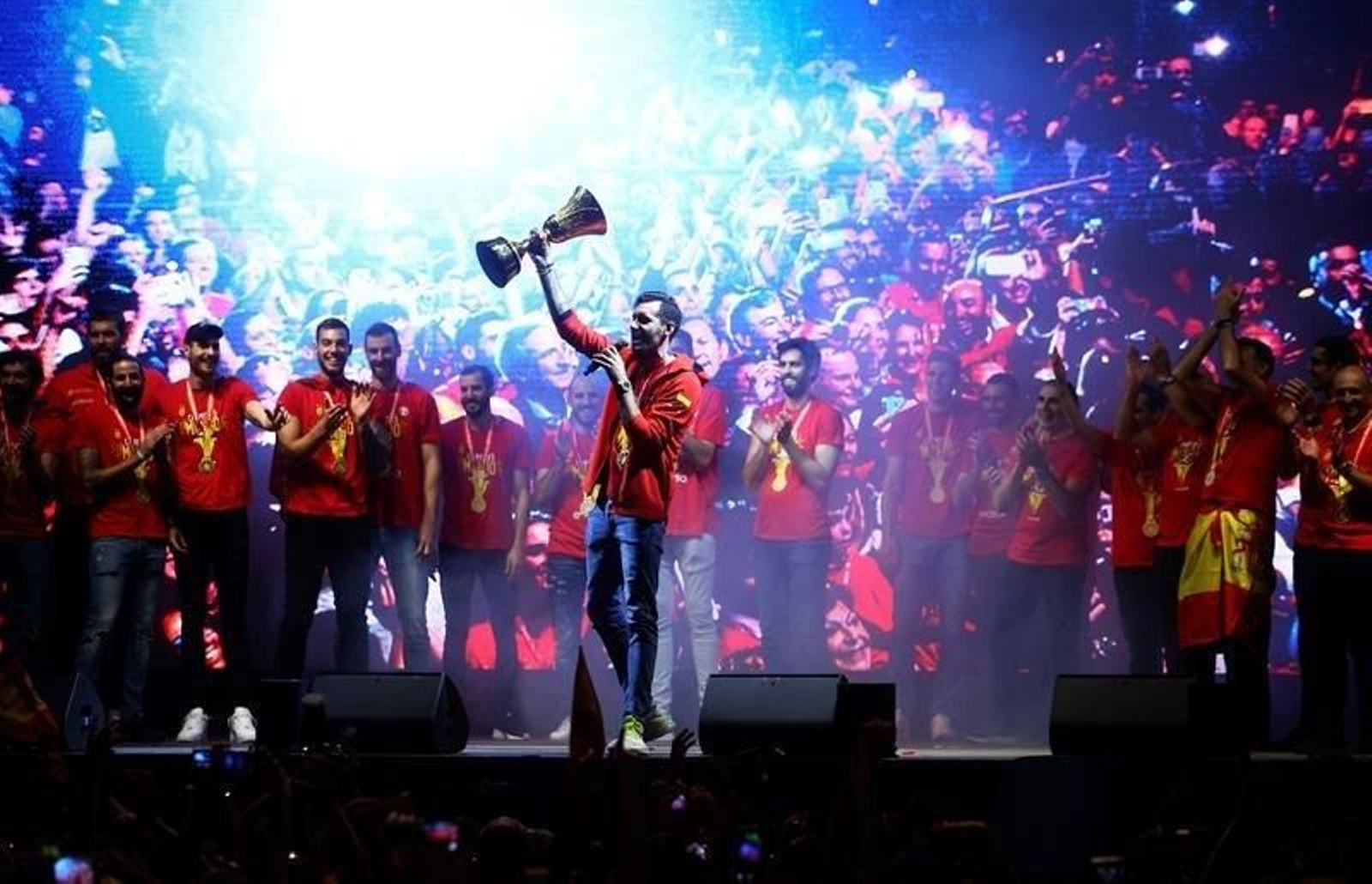 La celebración de la selección Española por el Mundial de Baloncesto 17
