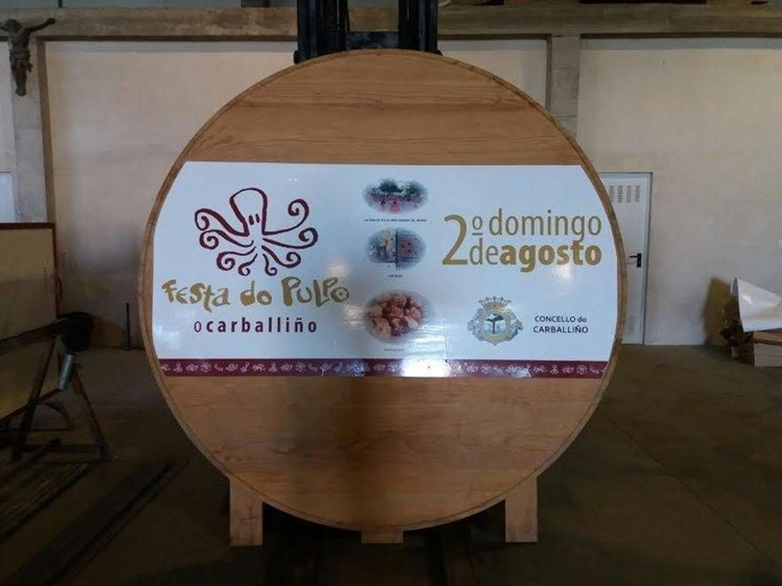 O prato que se utilizará esta tarde para facer a Tapa de Pulpo máis grande de Madrid.