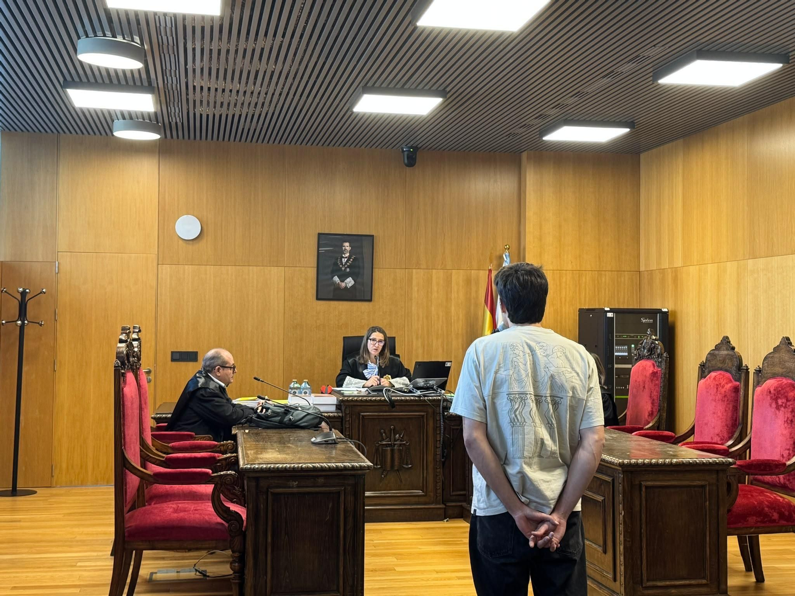 El acusado admite los hechos ante la jueza.