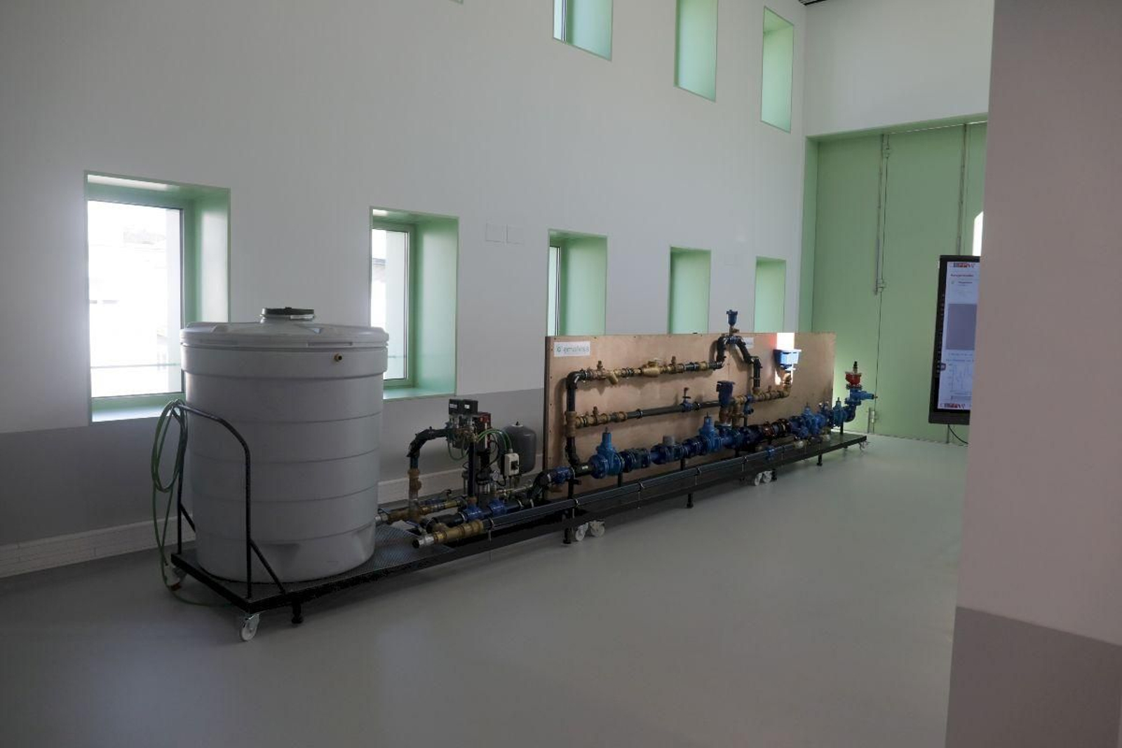 La impresión 3D centrará las investigaciones y los proyectos que salgan de este laboratorio.  Transporte, diseño y arte son algunas de las aplicaciones de las impresoras 3D.