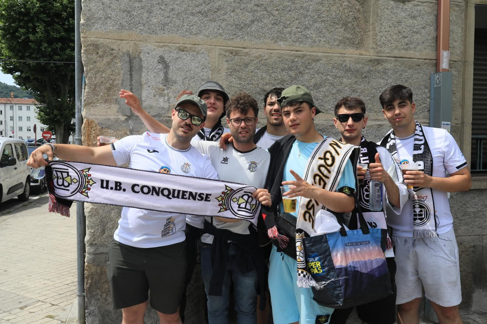 Galería | La UD Ourense quiere llegar a Primera Federación y la afición se vuelca con el equipo en O Couto