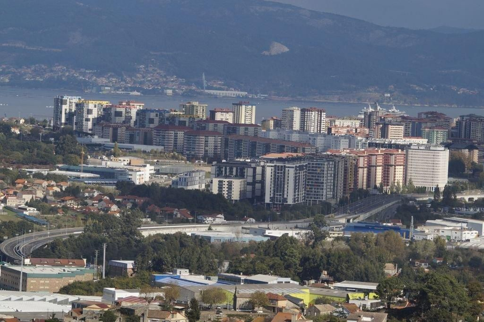 El polígono de Navia en la actualidad, con sus 9.000 habitantes.