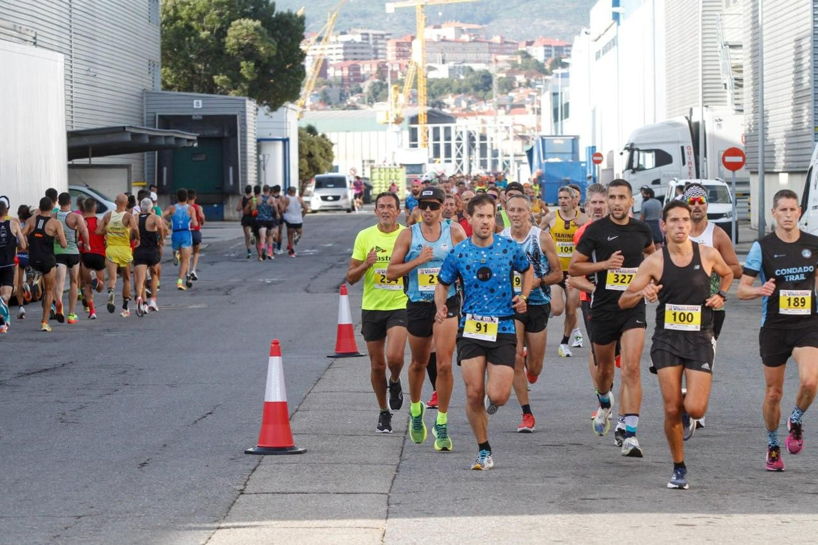 Popular carrera de 10km de O Berbés. // Jorge Santomé