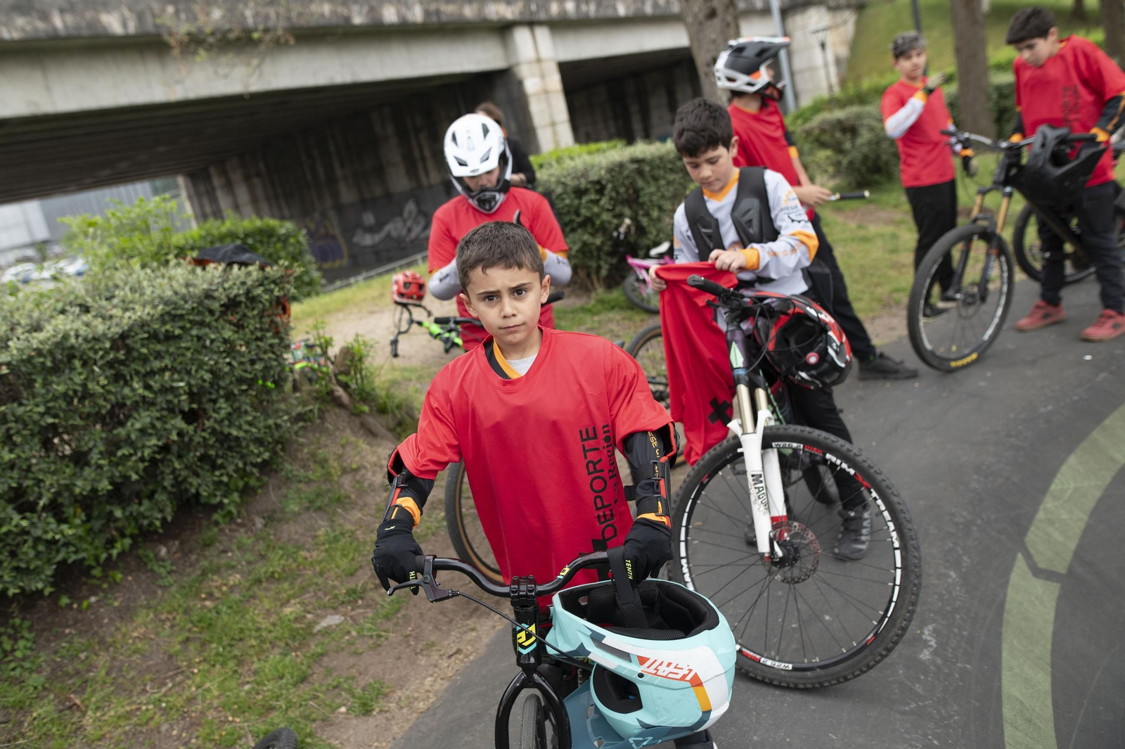 Galería | +Deporte La Región impulsa el pumptrack en Ourense de la mano de Maese Riders