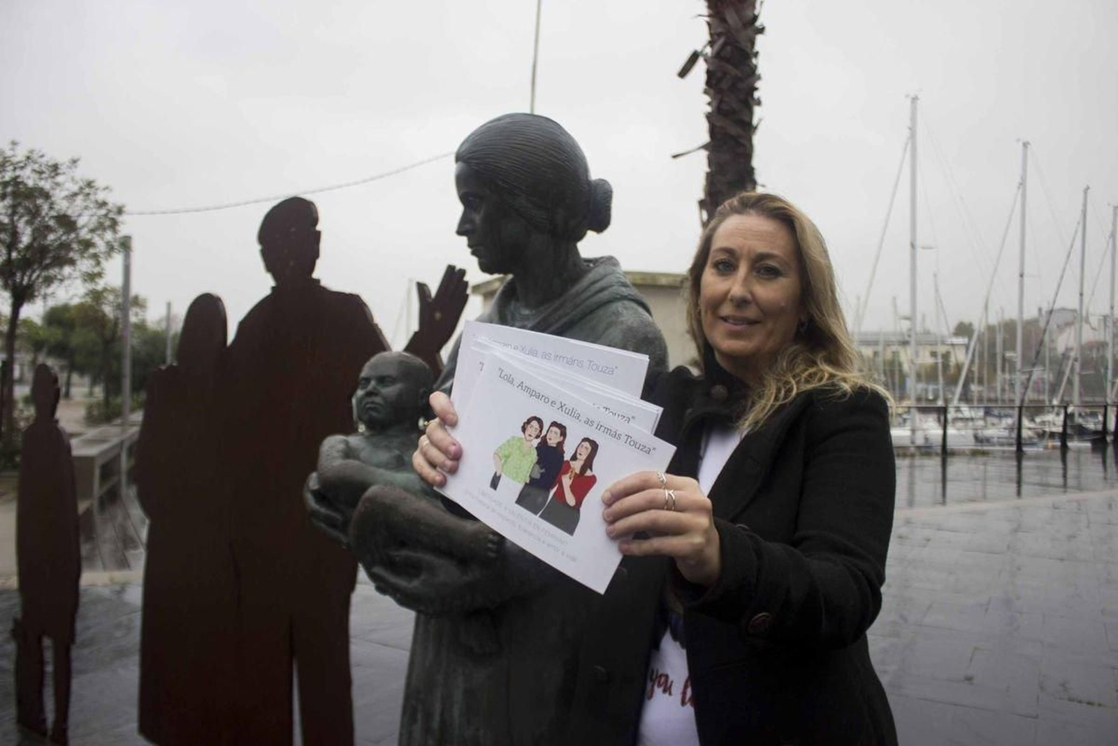 Alexandra Touza con el cuento.