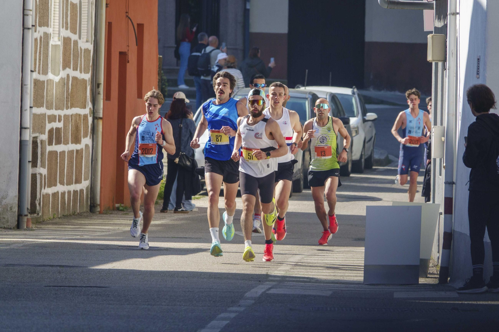 Galería | Pequeños y mayores se divierten en la 10K de Porriño