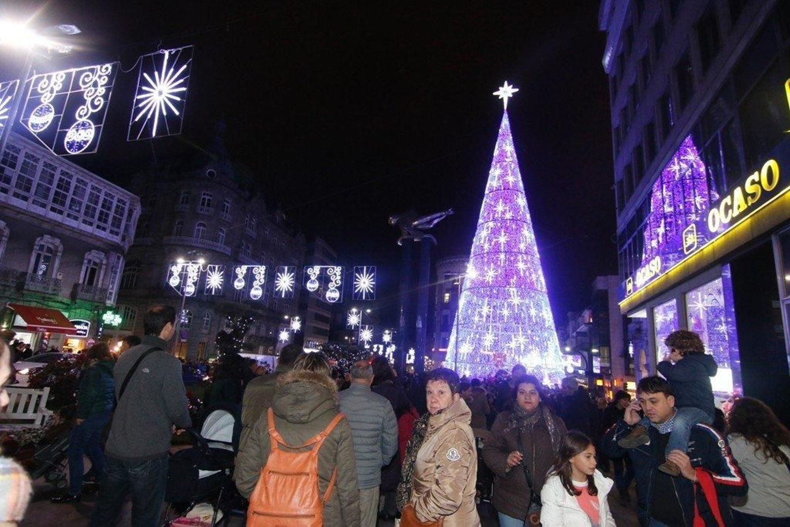 Encendido de las luces de Navidad Foto JV Landín 186
