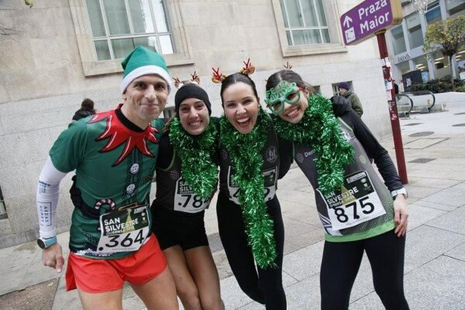 La San Silvestre mantuvo su carácter popular y festivo.