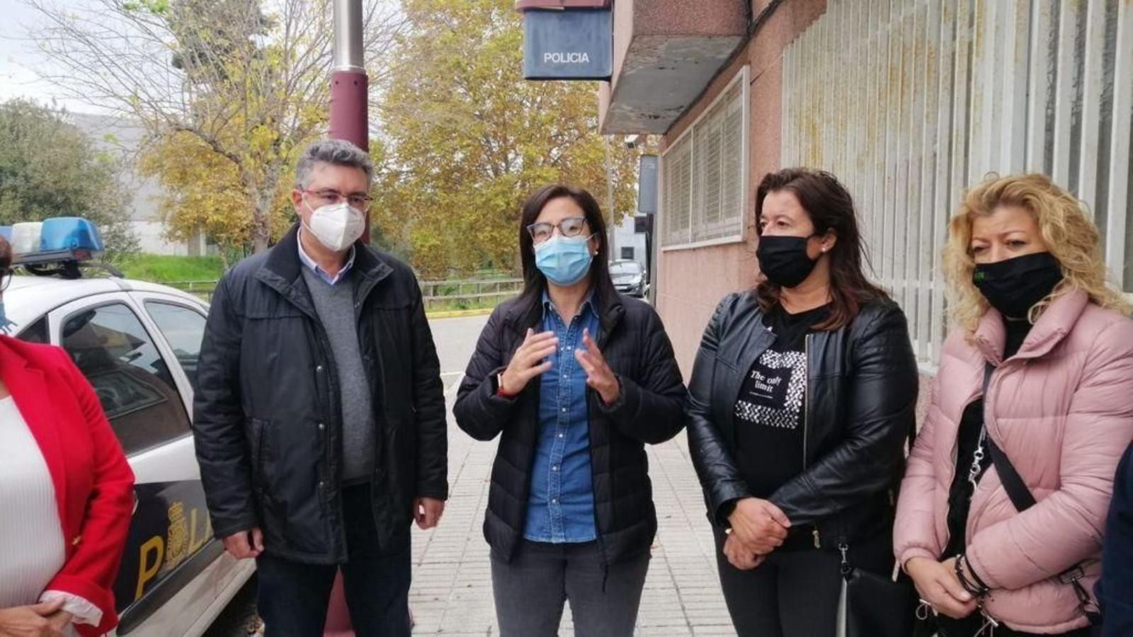 Javier Bas, Ana Belén Vázquez, Carmen Amoedo y Herminda Quelle en el encuentro con sindicatos y la plataforma.
