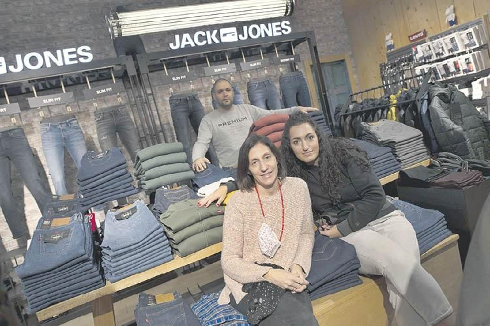 José Cid, Patricia Calviño y Eva Requejo.