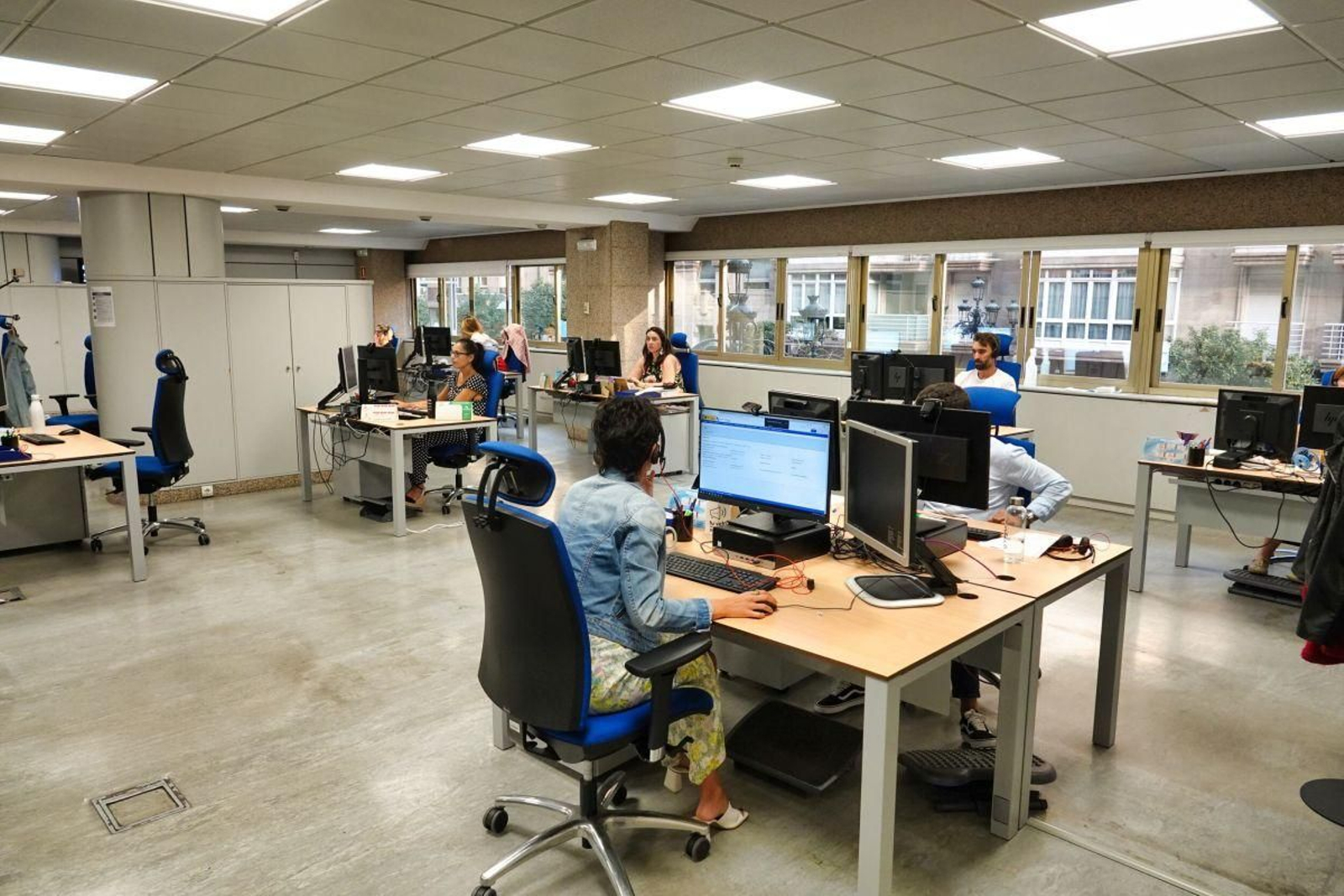 La Administración Digital Integral (ADI) de Vigo atiende desde García Barbón a contribuyentes de toda España e incluso extranjeros.