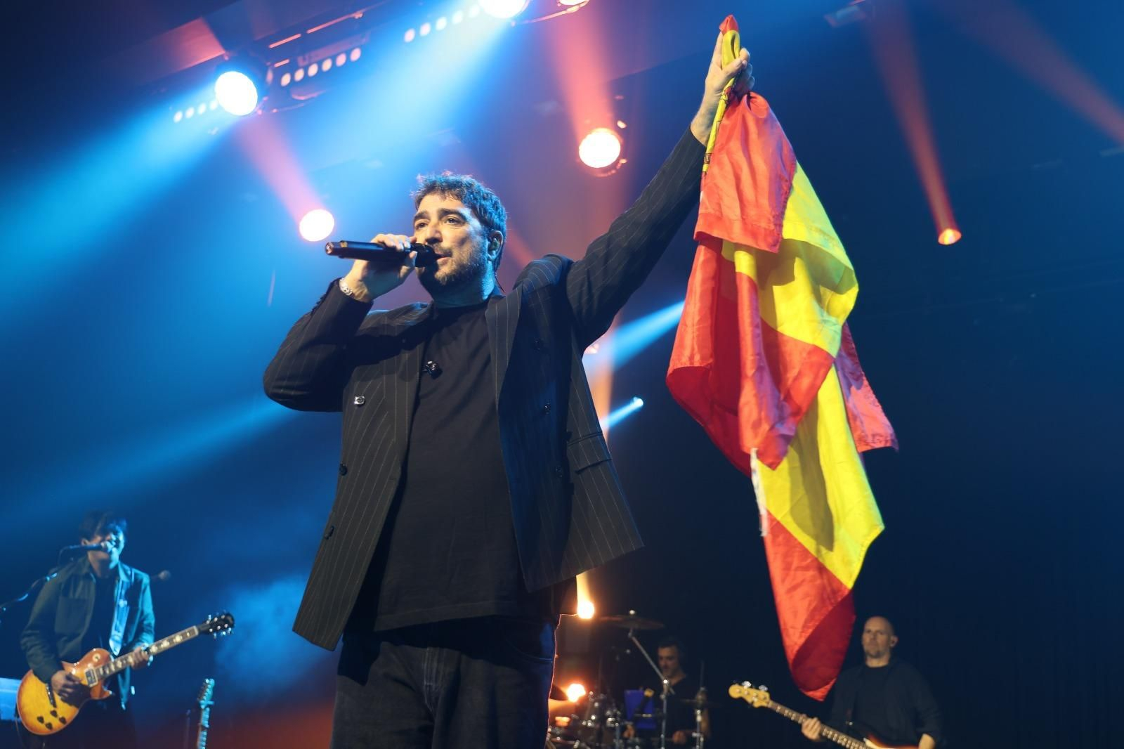 Orozo con una bandera de España en Zúrich
