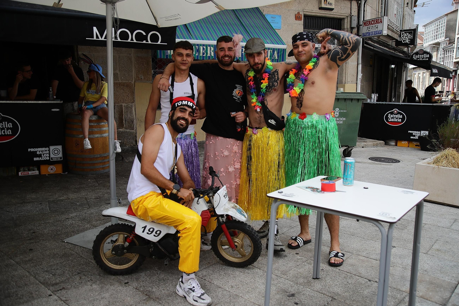 Galería | A troula e a retranca triunfan no Entroido Quente de Maceda