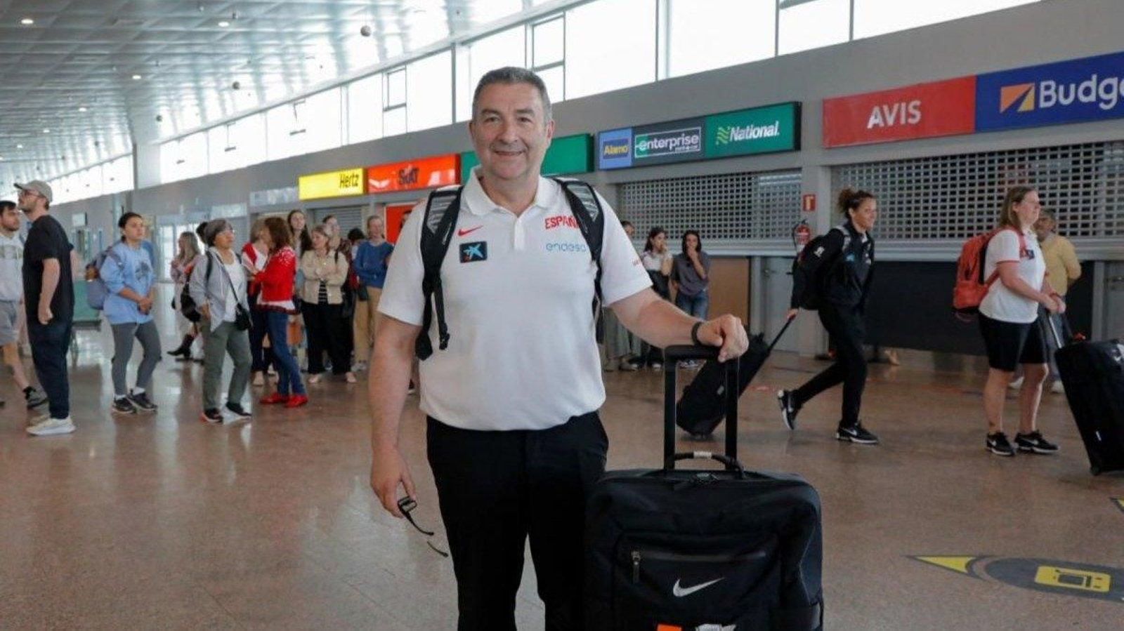 Miguel Méndez, en Peinador, con la selección española.