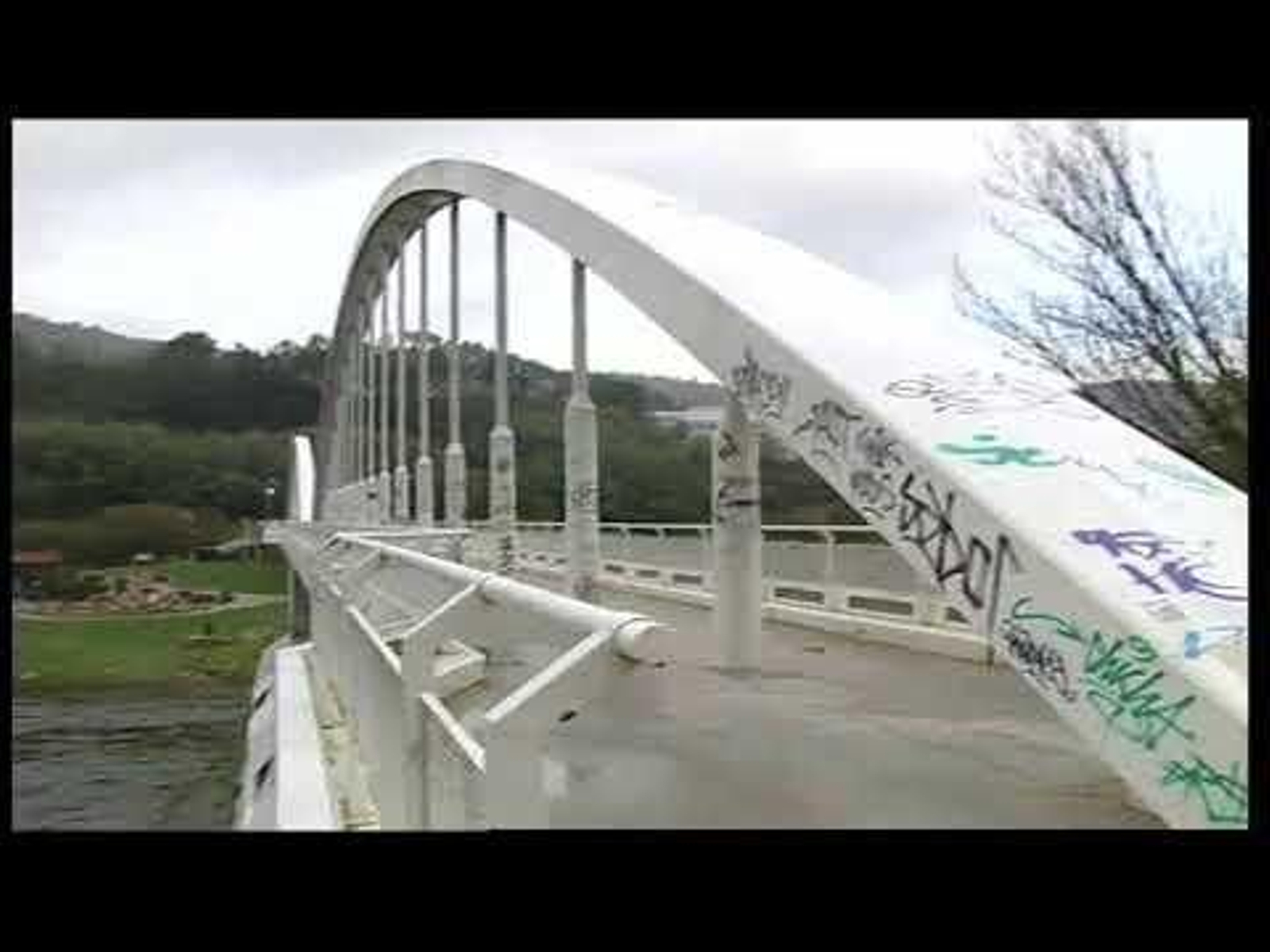 Las continuas lluvias acercan a los ríos a niveles máximos