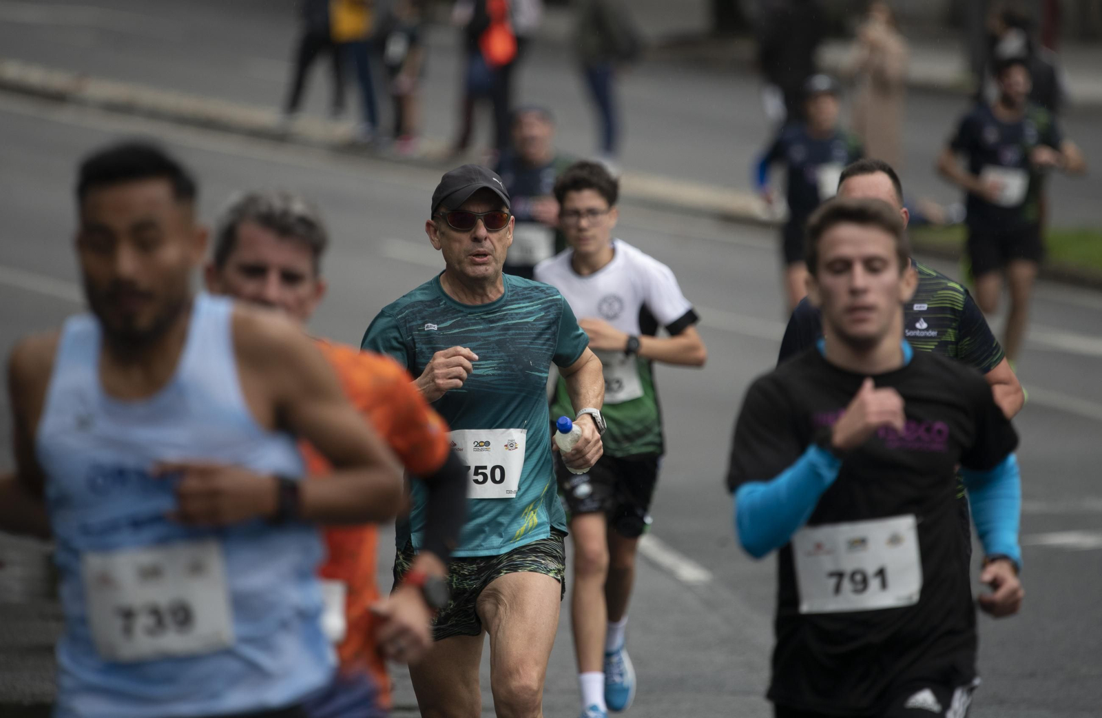 Galería |  Ourense se llena de solidaridad y corredores para la III Carrera Ruta 091 de la Policía Nacional