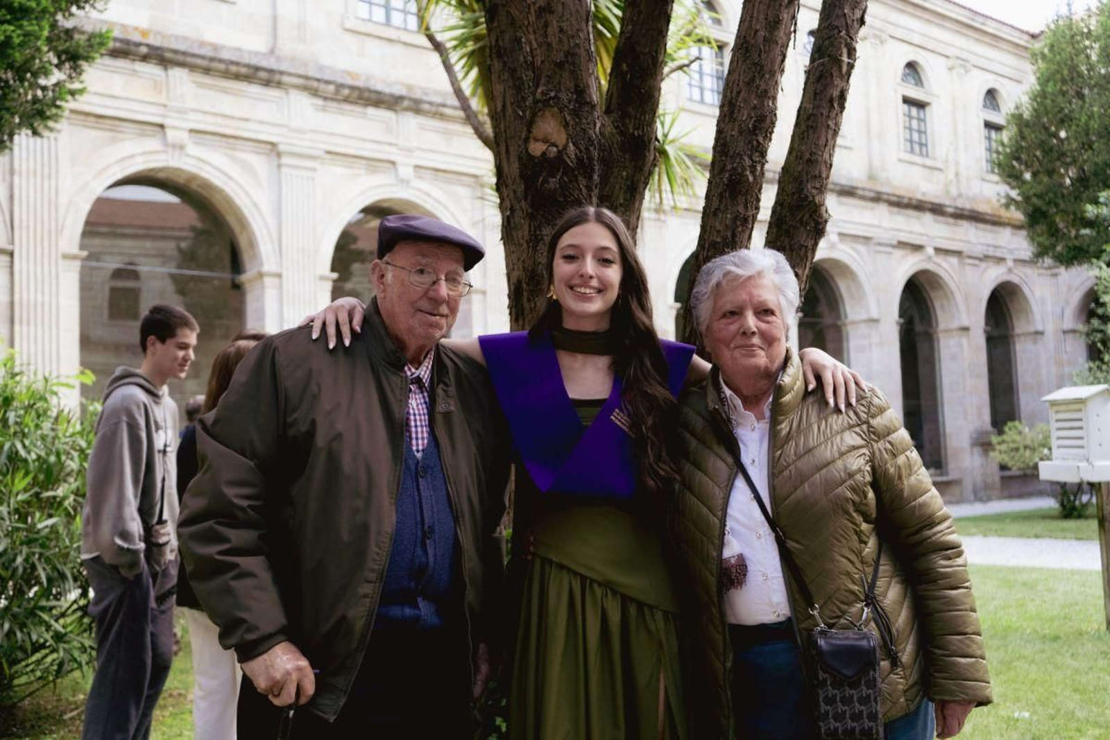 Adolfo,Carlota y Celsa.