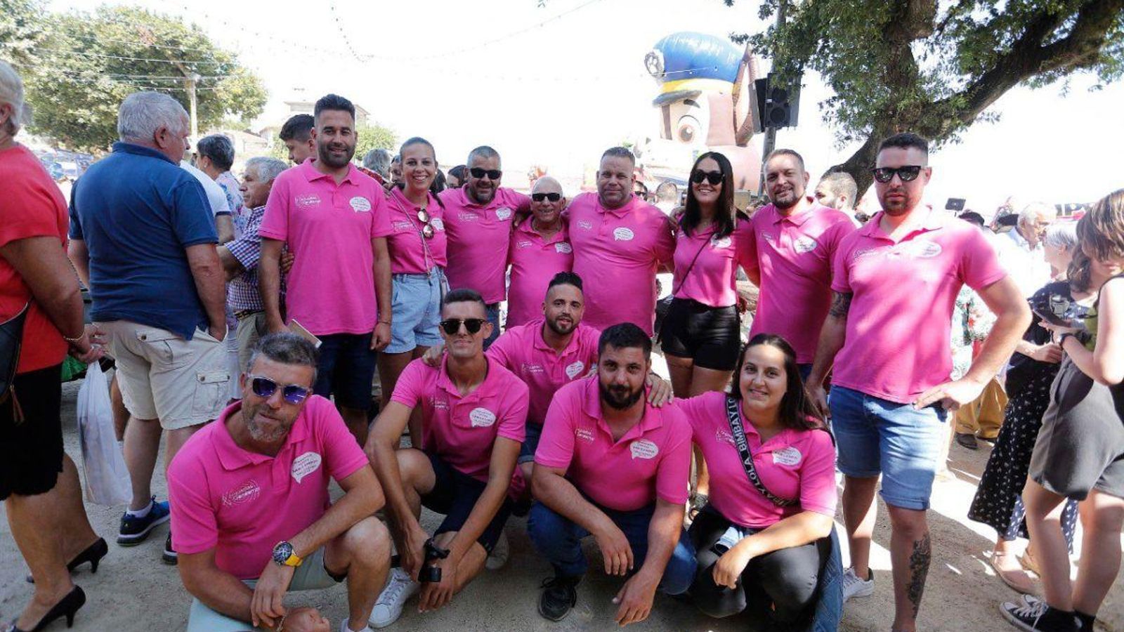 Integrantes de la comisión de fiestas.