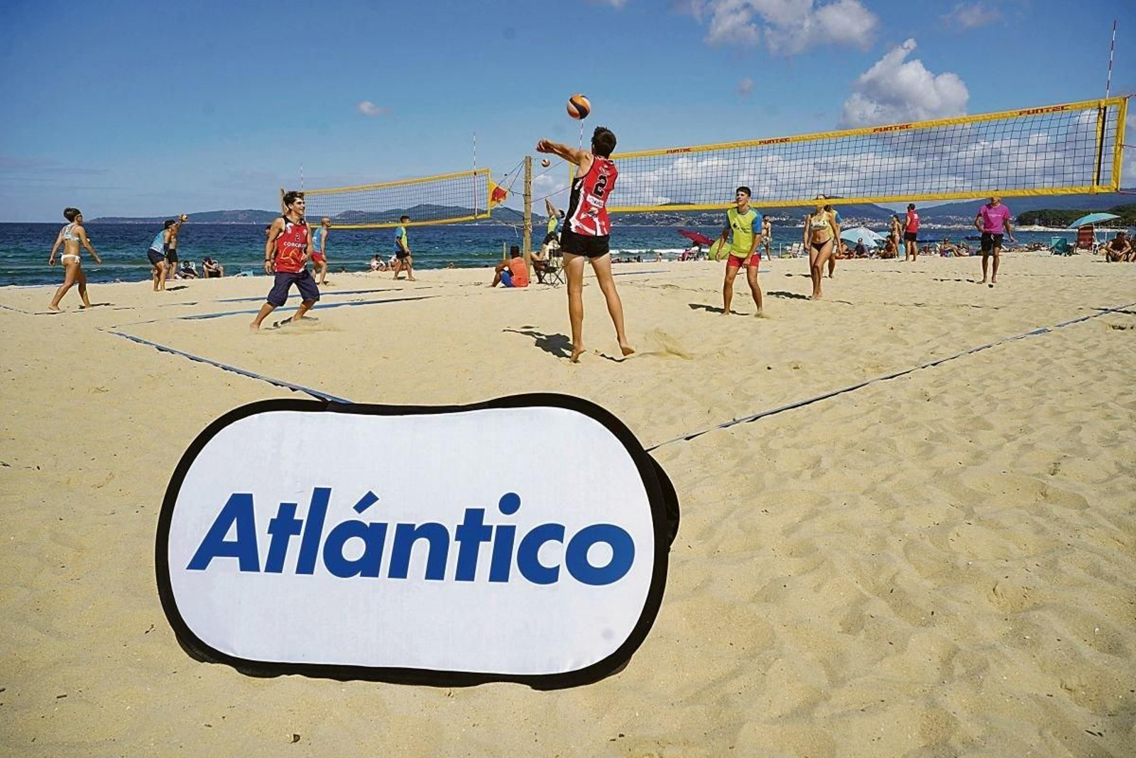 El sábado habrá seis pistas montadas sobre el arenal vigués, mientras que el domingo la cifra se elevará a nueve.