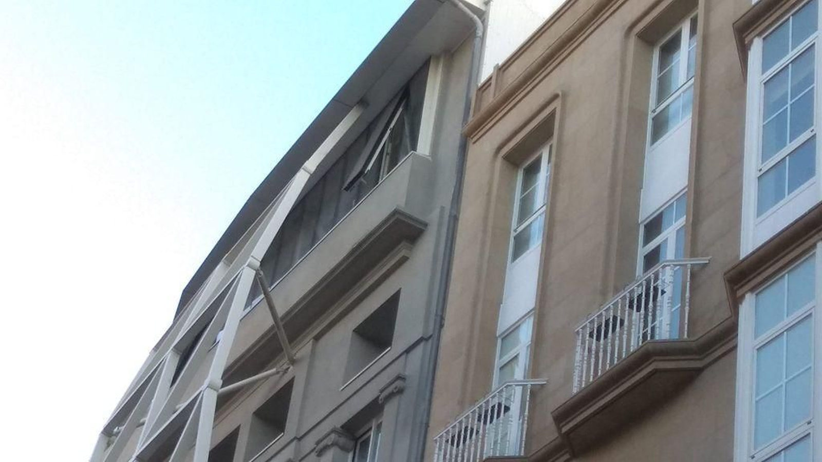 Un incendio se desata en la sede del Celta // Sergio