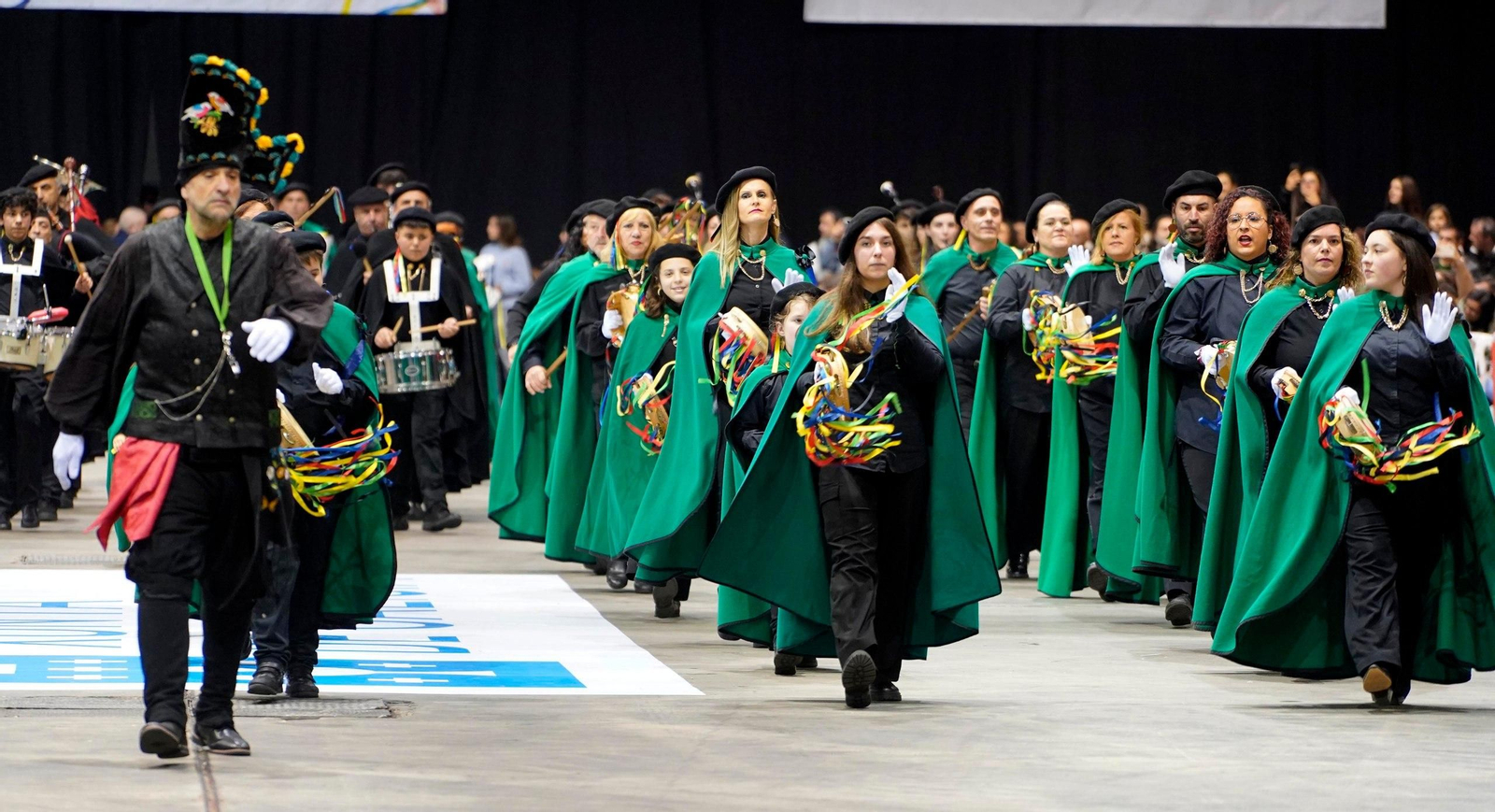 Galería | Récord de público en el concurso de rondallas del Ifevi