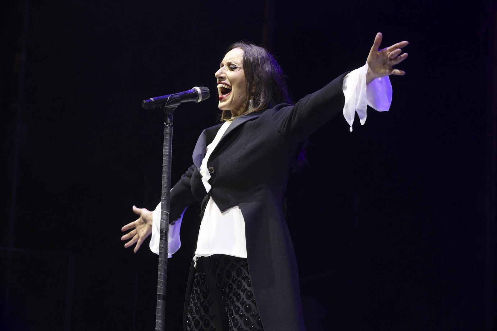 Luz Casal, en su último concierto en Madrid. // EFE