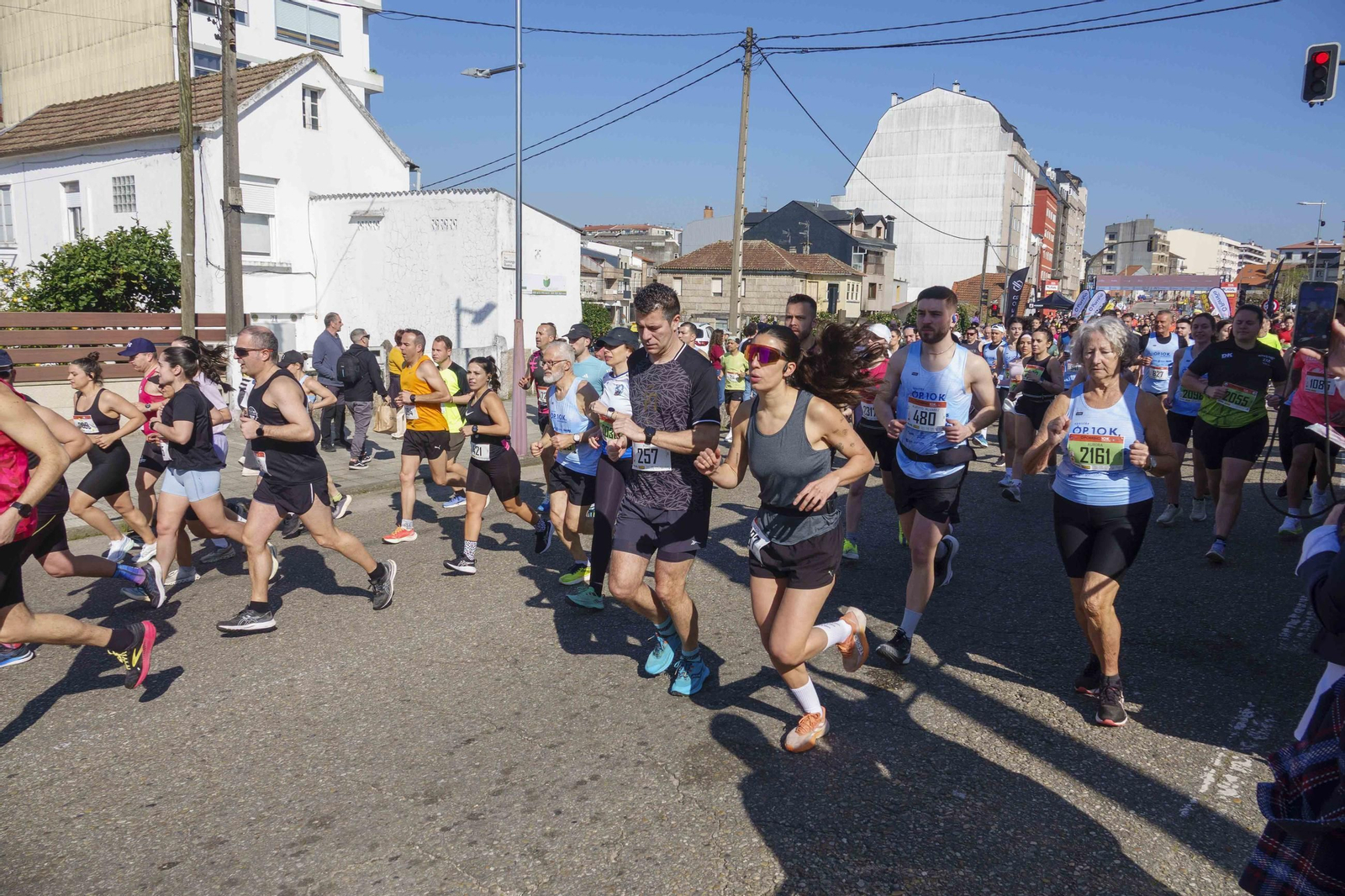 Galería | Pequeños y mayores se divierten en la 10K de Porriño