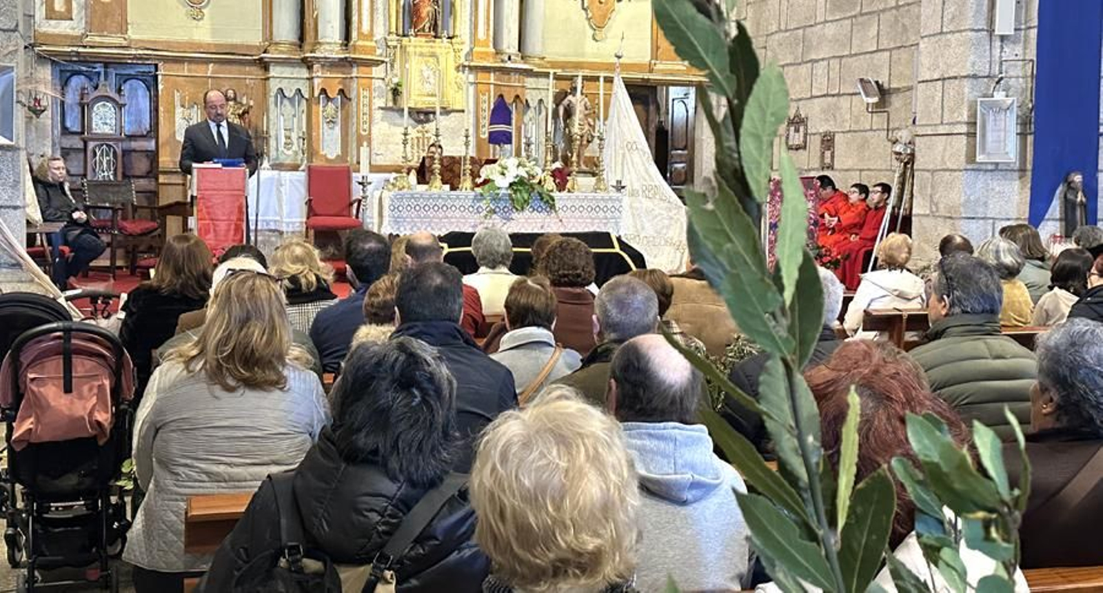 Galería | La Semana Santa de Castro Caldelas, una oportunidad para descubrir la Galicia interior